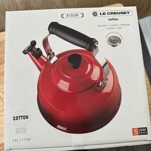 Le Creuset Cotton Whistling Kettle - 1.6L